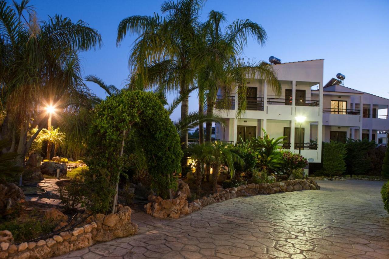 Coliseum Studios & Apartments Pefki  Ngoại thất bức ảnh