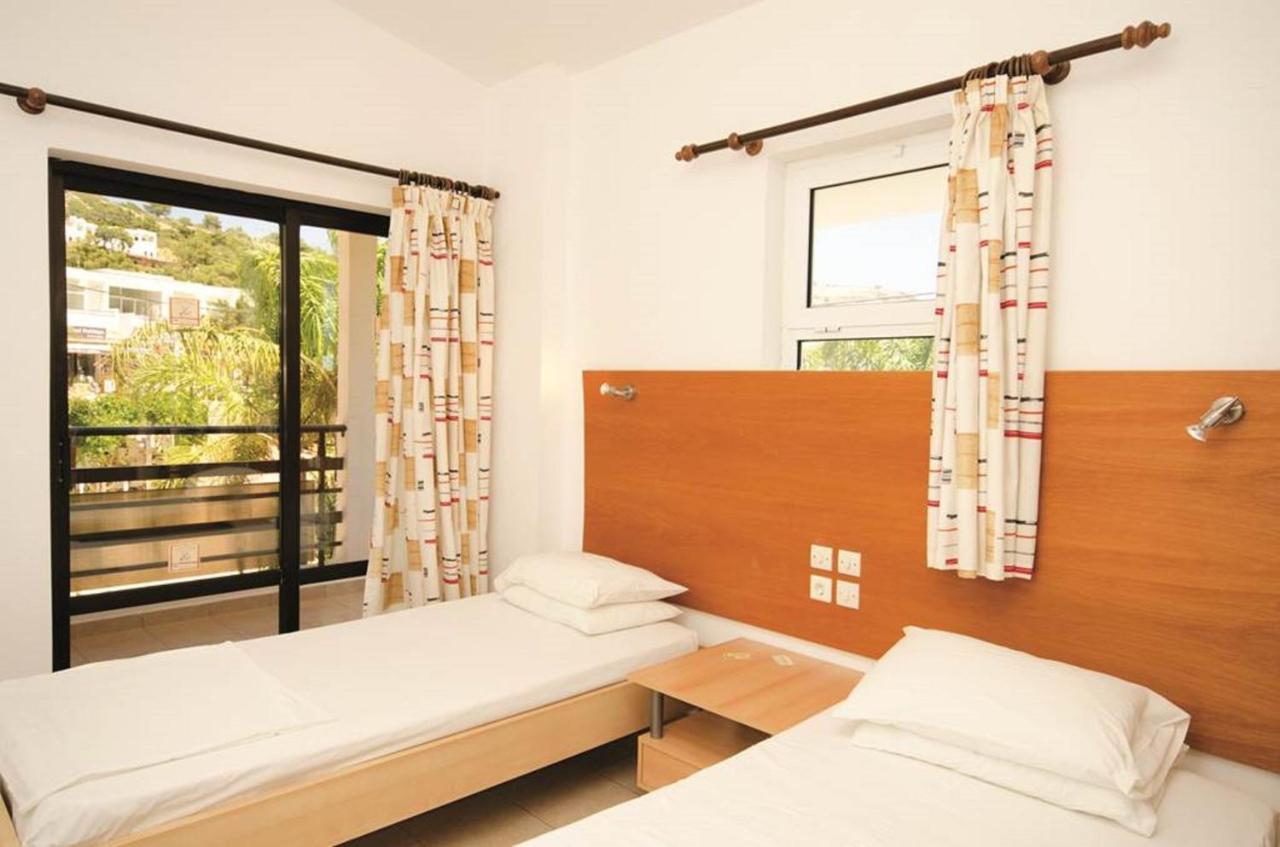 Coliseum Studios & Apartments Pefki  Ngoại thất bức ảnh