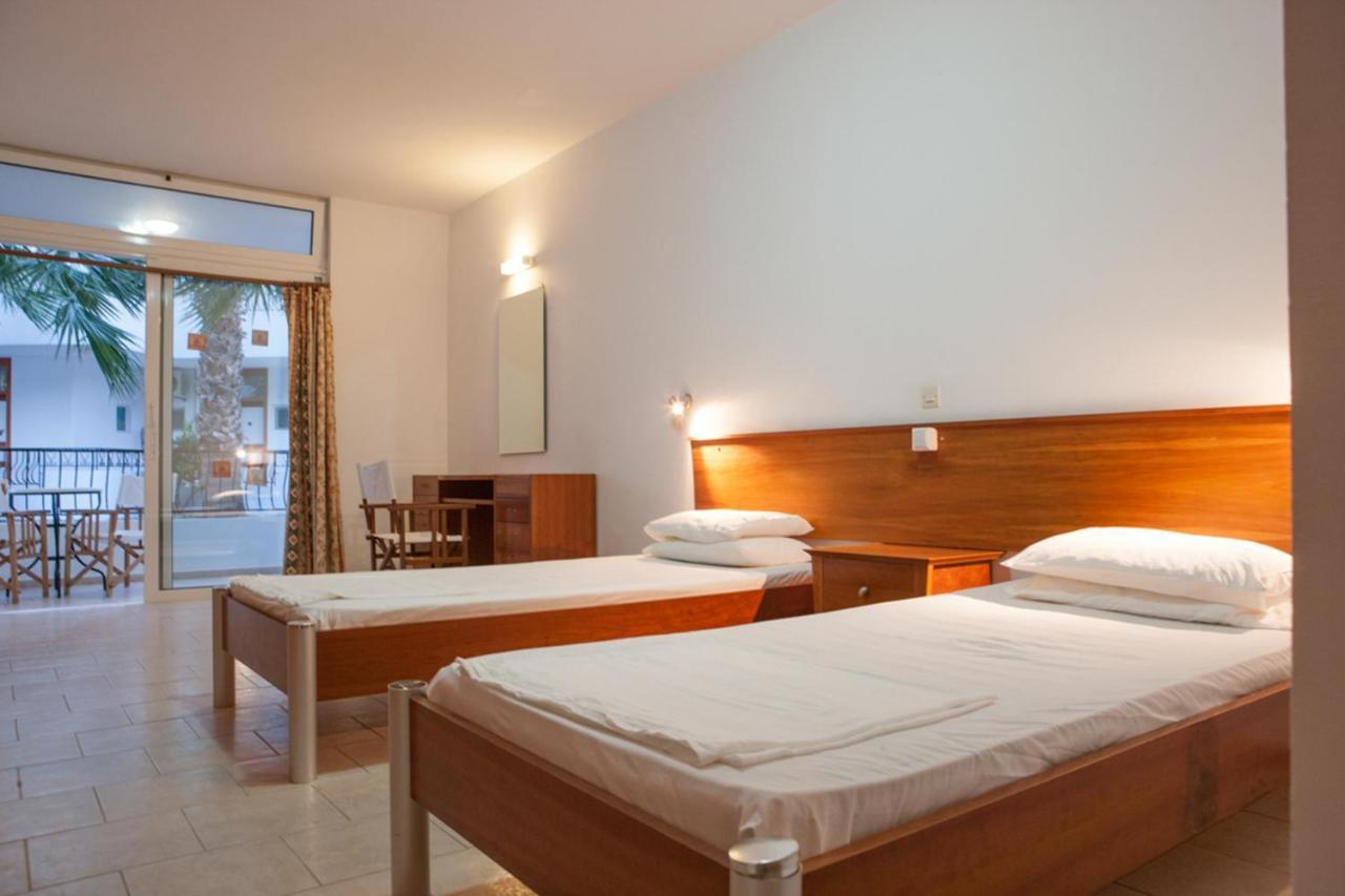 Coliseum Studios & Apartments Pefki  Ngoại thất bức ảnh